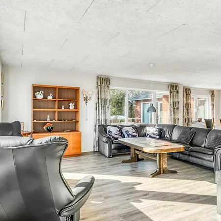 Casa vacanze Large With A View Of The Fjord Thyholm